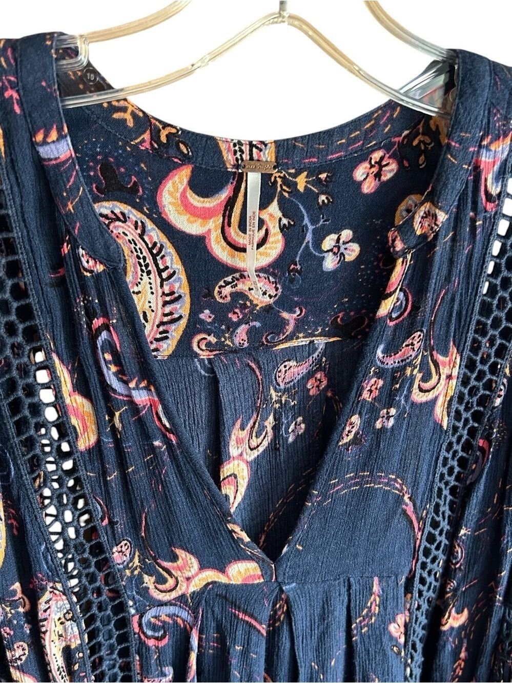 Free People Just The Two Of Us Paisley Babydoll Tunic Crochet Insets Oversize XS - Picture 5 of 8